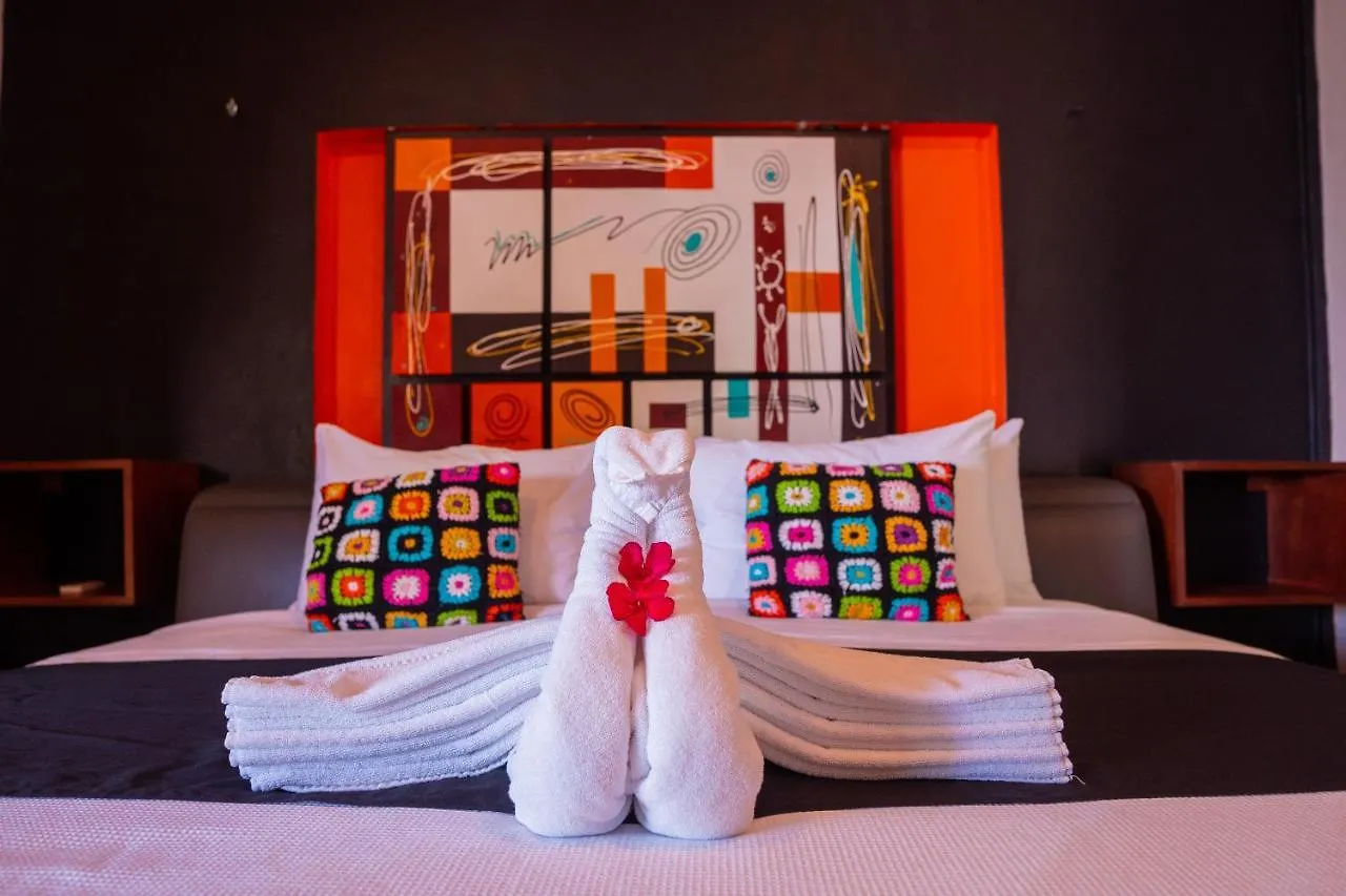 Bahia Tolok Aparthotel Ilha das Mulheres